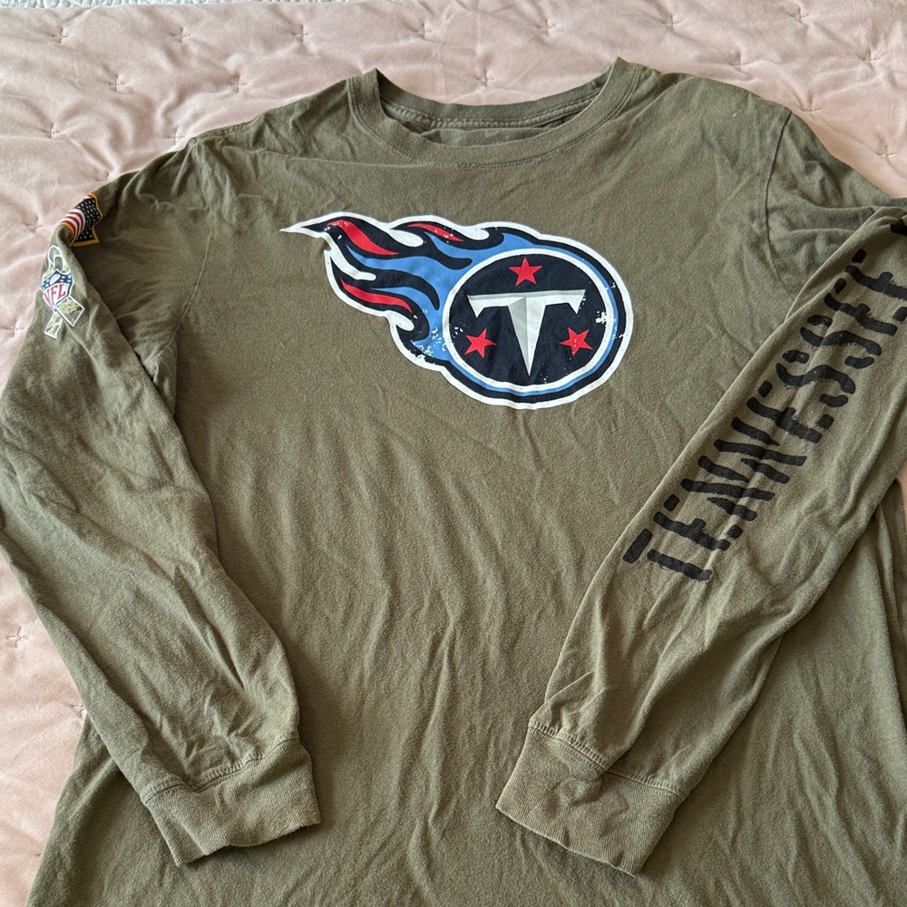 Men’s Nike Titans Olive Long-Sleeve Crewneck Shirt